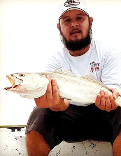 1guy-fishing-trout-galveston-bay