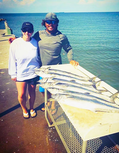 cleaning-fish-pier